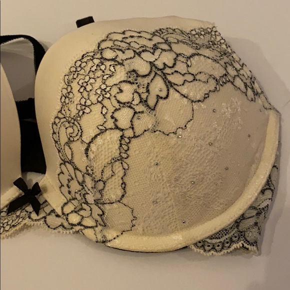 Set of 2 34DD Dream Angels Push up bras - Picture 3 of 4